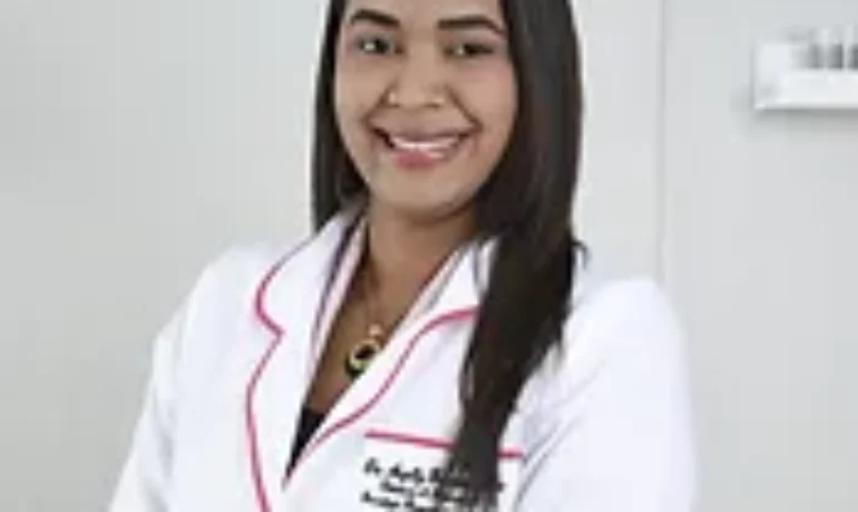 ANGELLY PATRICIA STEFFANI FROMETA ROBLES